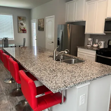 Gorgeous And Spacious 4 Bedroom/ 2.5 Bathroom Home In Conroe Tx